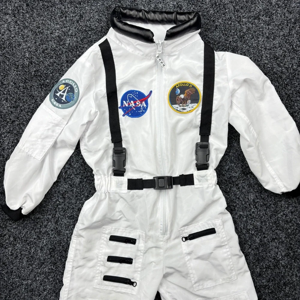 Aeromax Get Real Gear Kids Size 6-8 White NASA Jr Astronaut Flight Suit Costume